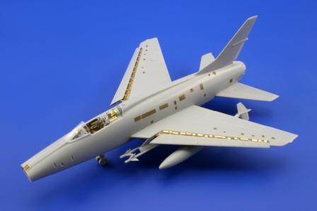 1/72 F-100D S.A.***