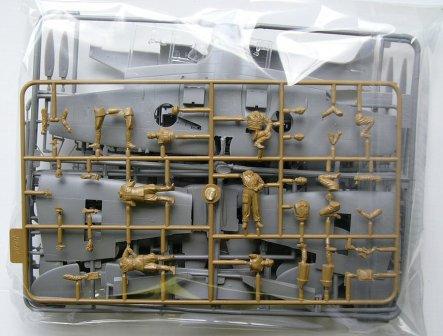 1/48 Spitfire LF. IXE + Soviet Pilots&Ground Personnel***