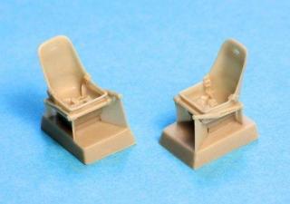 1/48 Bf-109E - Seats with harness (2 pcs.)