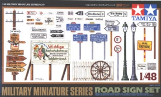 1/48 Road Sign Set