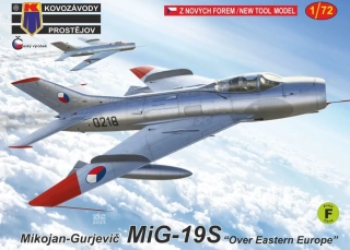 1/72  MiG-19S „Over Eastern Europe“ (4x camo)